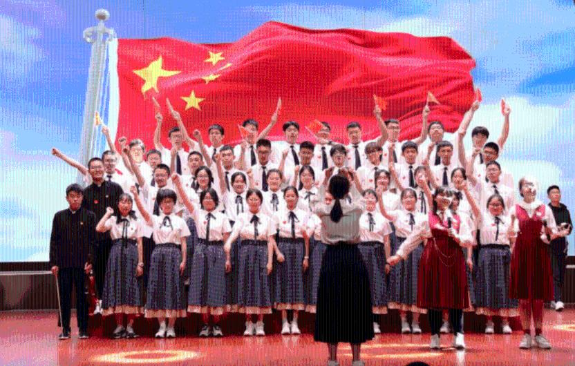 张艺谋妻子首度回应急售豪宅，真实情况是怎样的？